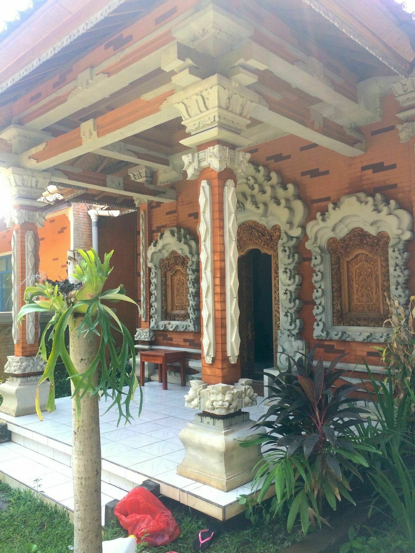 Lovina Palace Buitenkant foto